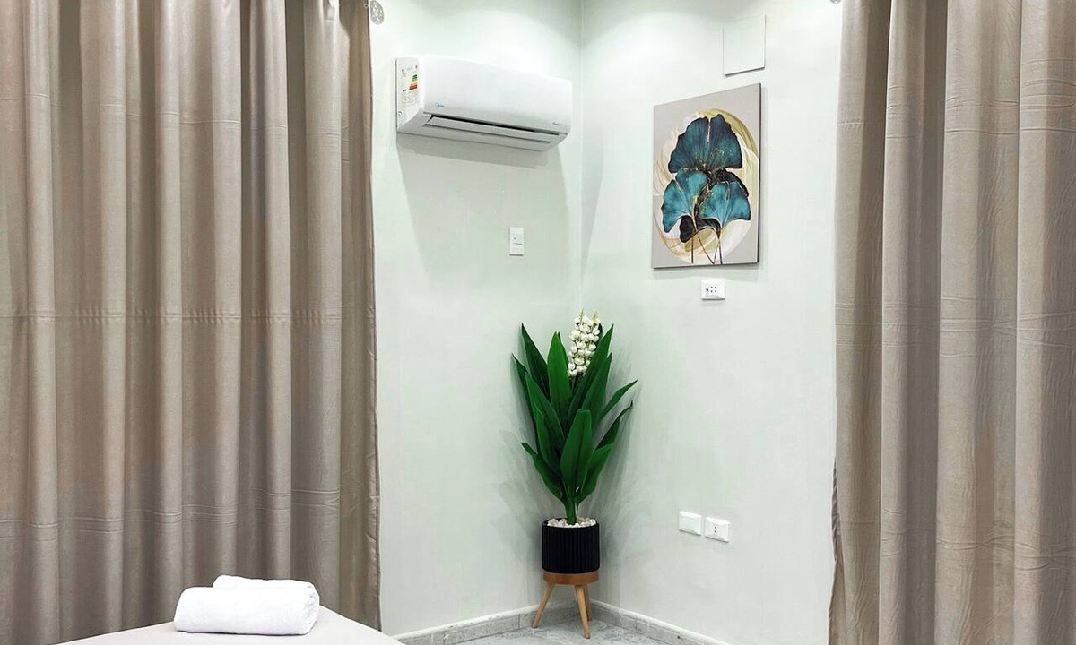 Qasr an-Nil Apartment | Tahrir Residence - (Marriage Certificate Required for Couples)