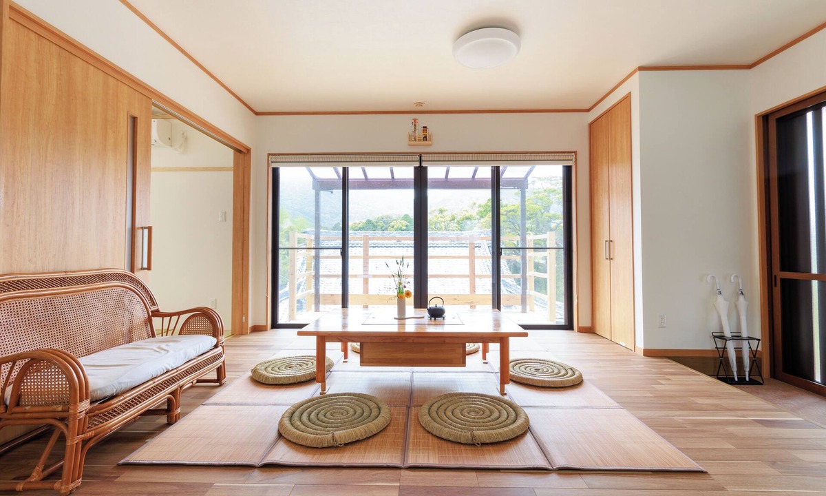 Tsushima House | Temple Hotel Kokushoji