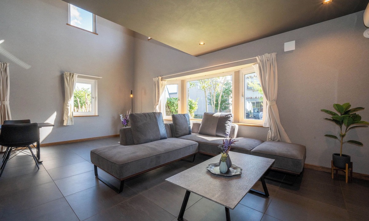 Yoichi House | THE CHATEAU