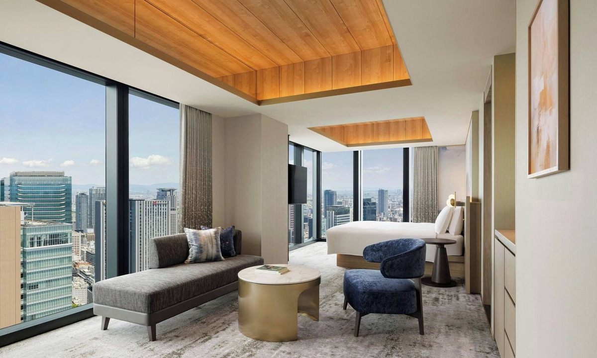 Umeda Hotel | THE OSAKA STATION HOTEL, Autograph Collection