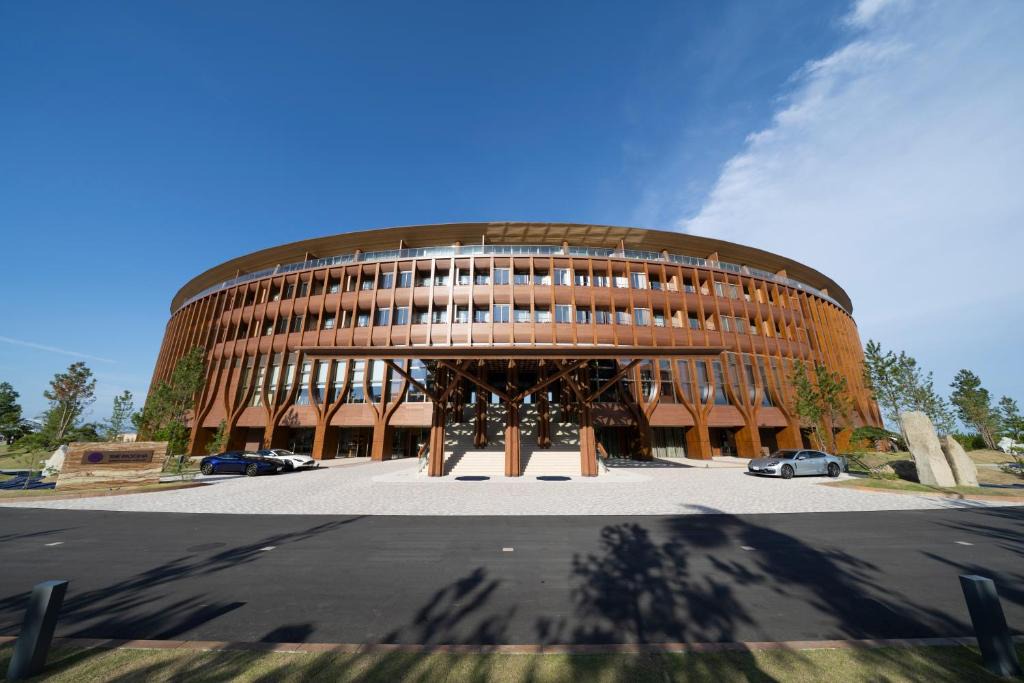 Awaji Hotel | THE PASONA natureverse retreat