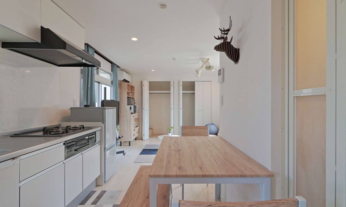 Nishi-Shinjuku Apartment | There are 1 bed room with 2 double beds