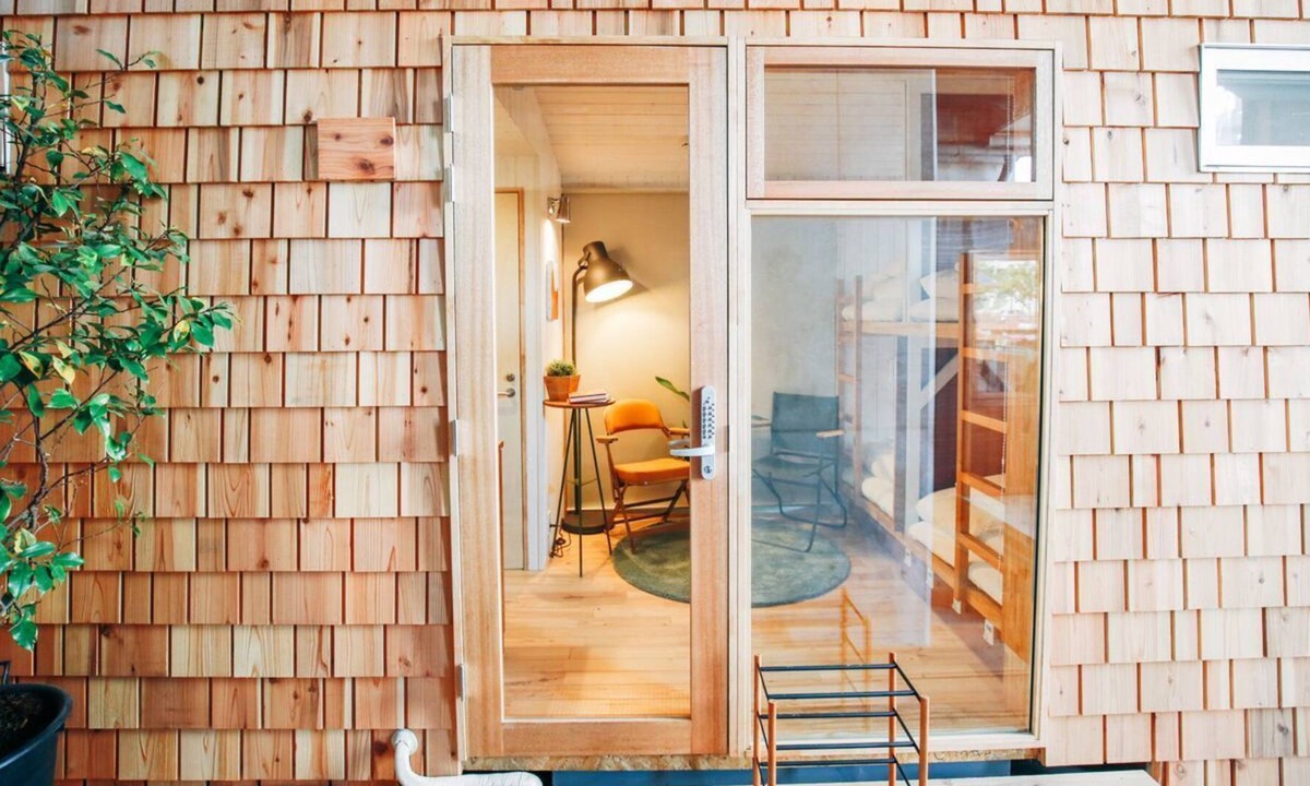 Naka Hostel | Tinys Yokohama Hinodecho - Campground - Hostel