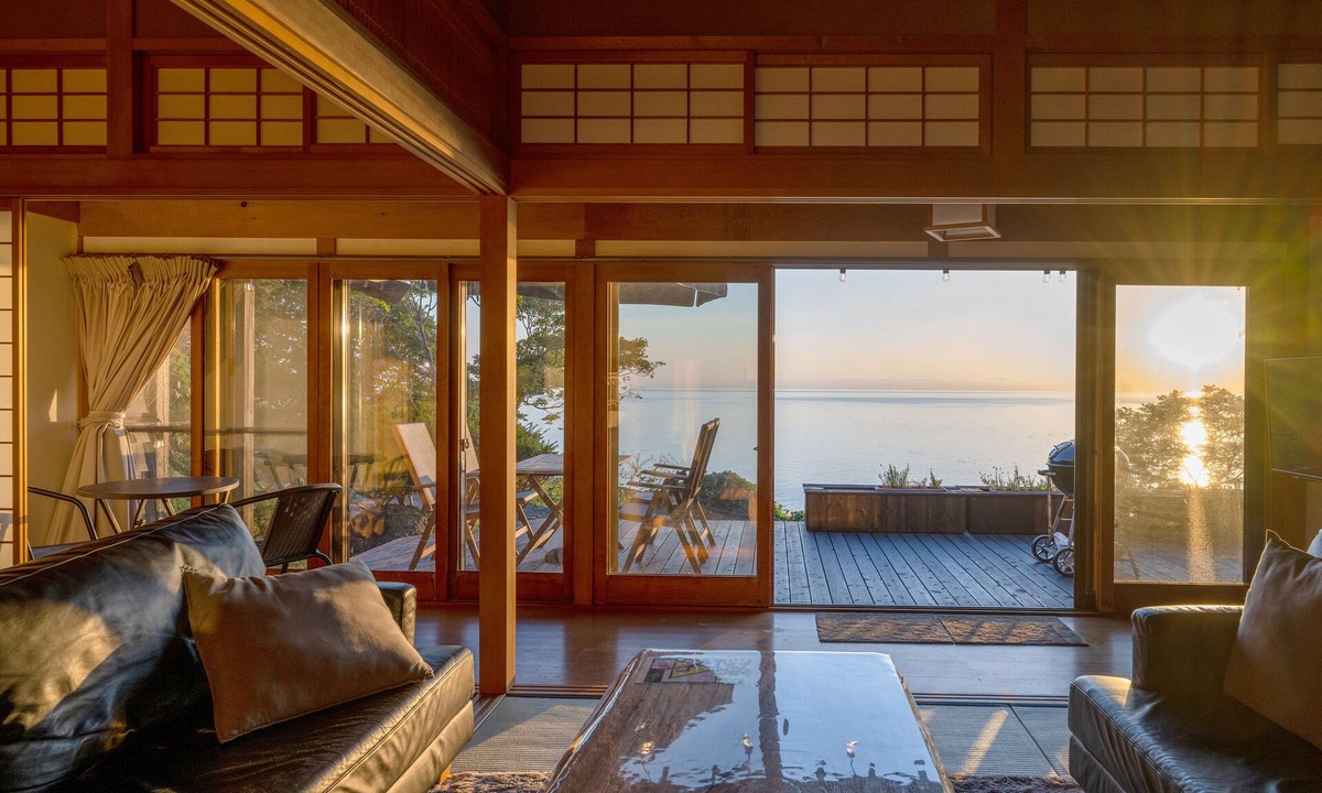 Toyako House | Toya Cliff House
