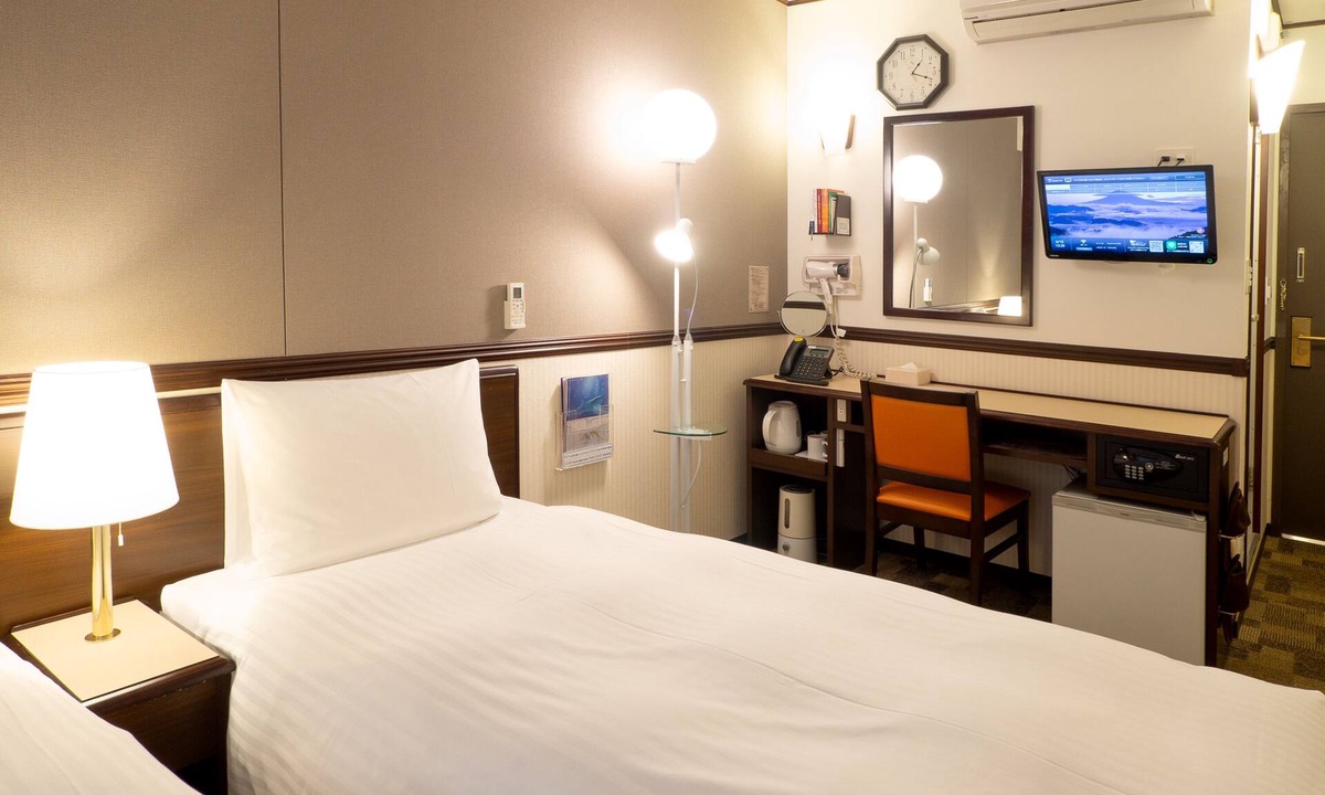 Funabashi Hotel | Toyoko Inn Tsudanuma Station Kita