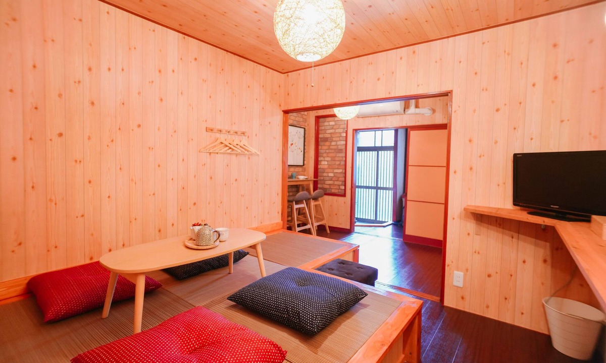 Tsuruhashi Apartment | Tsuruhashi House