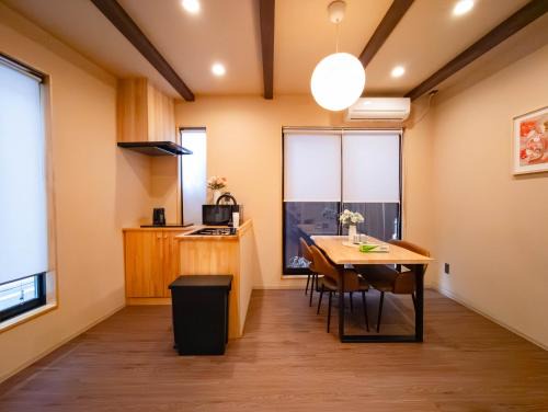 Naniwa Villa | Tsutenkaku Kotone 琴音