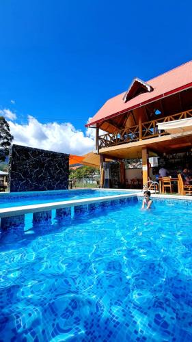 Oxapampa Hotel | Tunki Lodge - Tours, Cabañas y Sauna