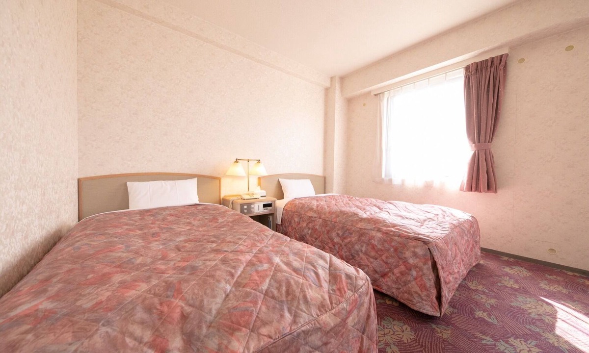 Miyakonojo Hotel | Twin nonsmoking breakfast included/Miyakonojo Miyazaki