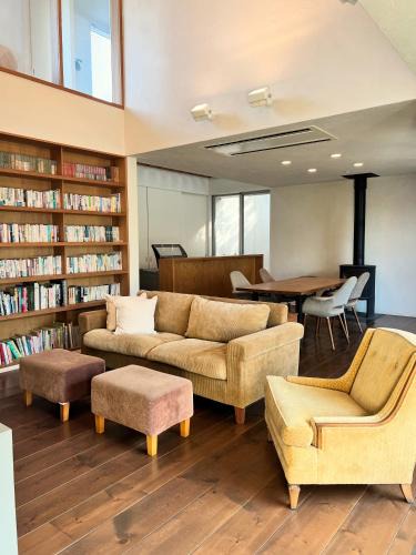 Sumoto House | Urara Holiday