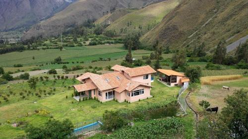 Ollantaytambo Cabin | Urubamba Luxury Stay "Suyana Wasi"