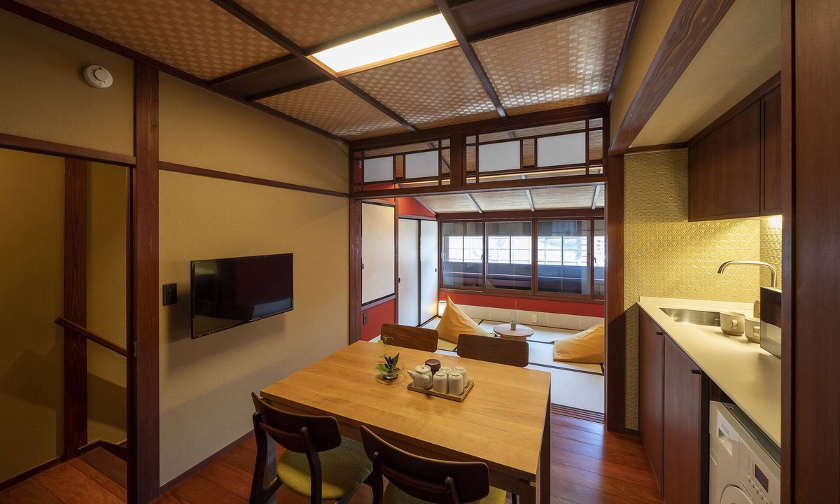 Higashi Chaya District House | Utaimachi