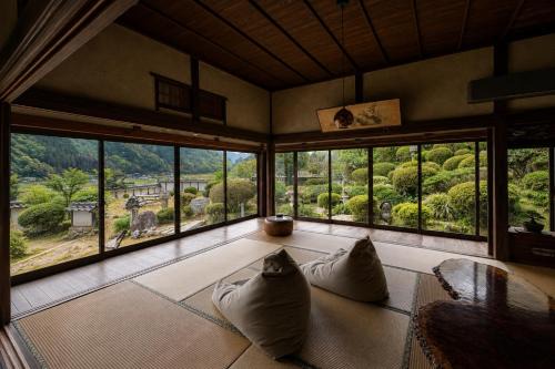 Sera-gun Villa | Villa Kuon Kisa 静かな里山に佇む古民家宿