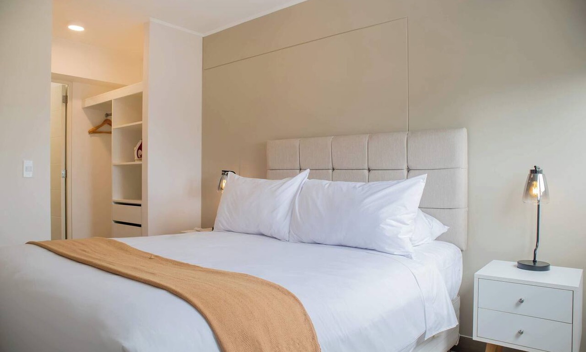 Barranco Apartment | w* | Contemporary 2BR w/Balcony in Barranco