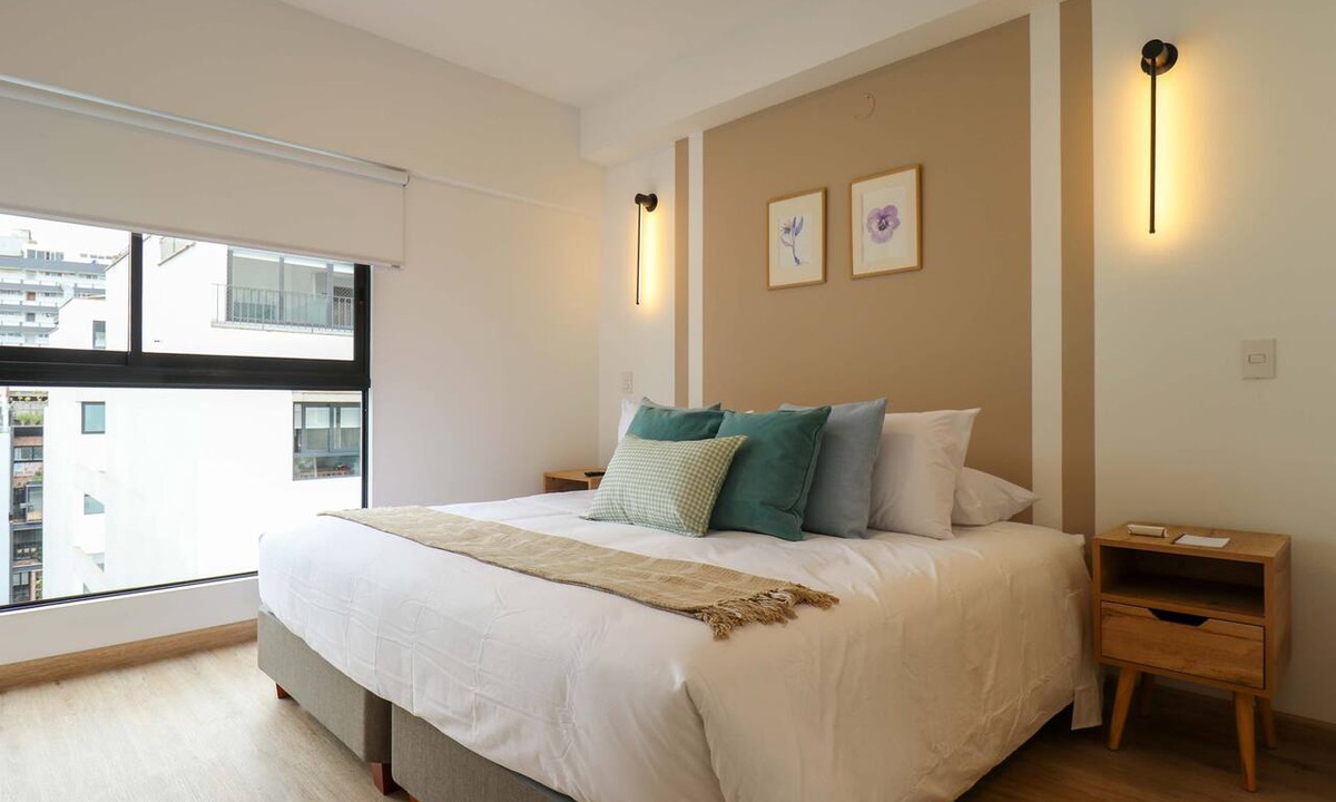 Armendariz Apartment | w Refined Cozy 2BR w Balcony in Miraflores