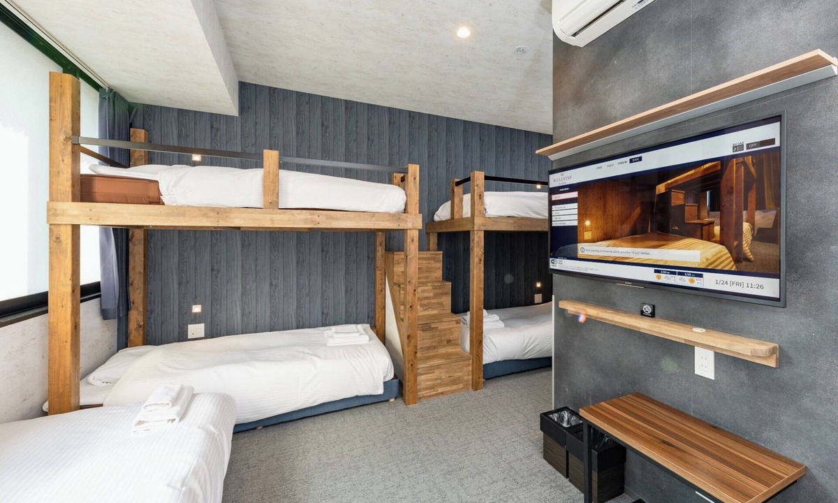 Motomatchi Hotel | WellStay Namba 5person room - Wellstay Namba 9F 5 people room/Osaka Ōsaka