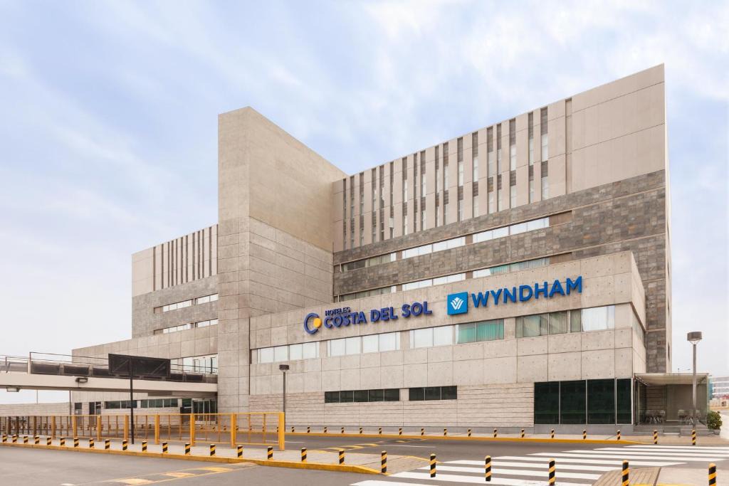 Callao Hotel | Wyndham Costa del Sol Lima Airport