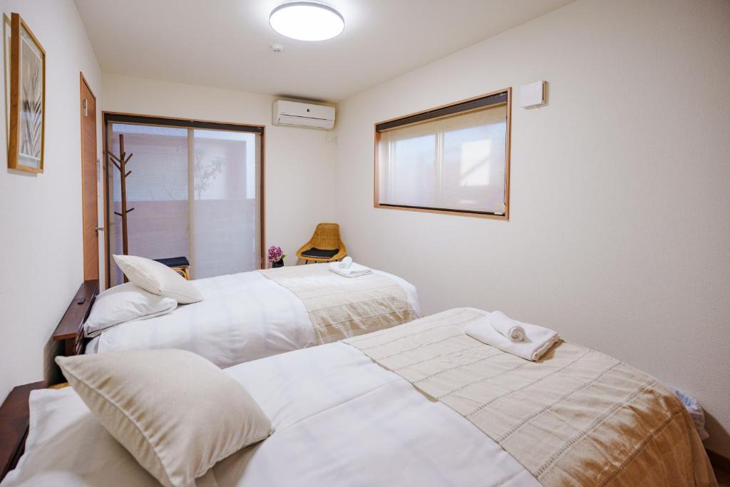 Nishi-Shinjuku Villa | XXS Central Tokyo Home with Easy Shinjuku Access 2Min Subway