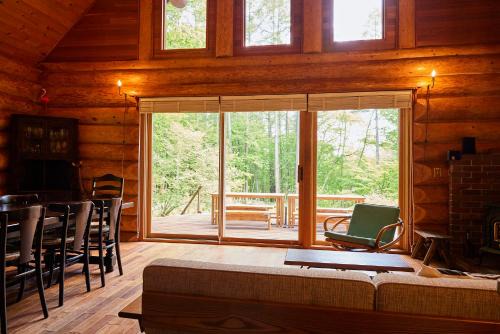 Hokuto Ski Chalet | Yatsugatake HACHI - 八ヶ岳 ハチ -
