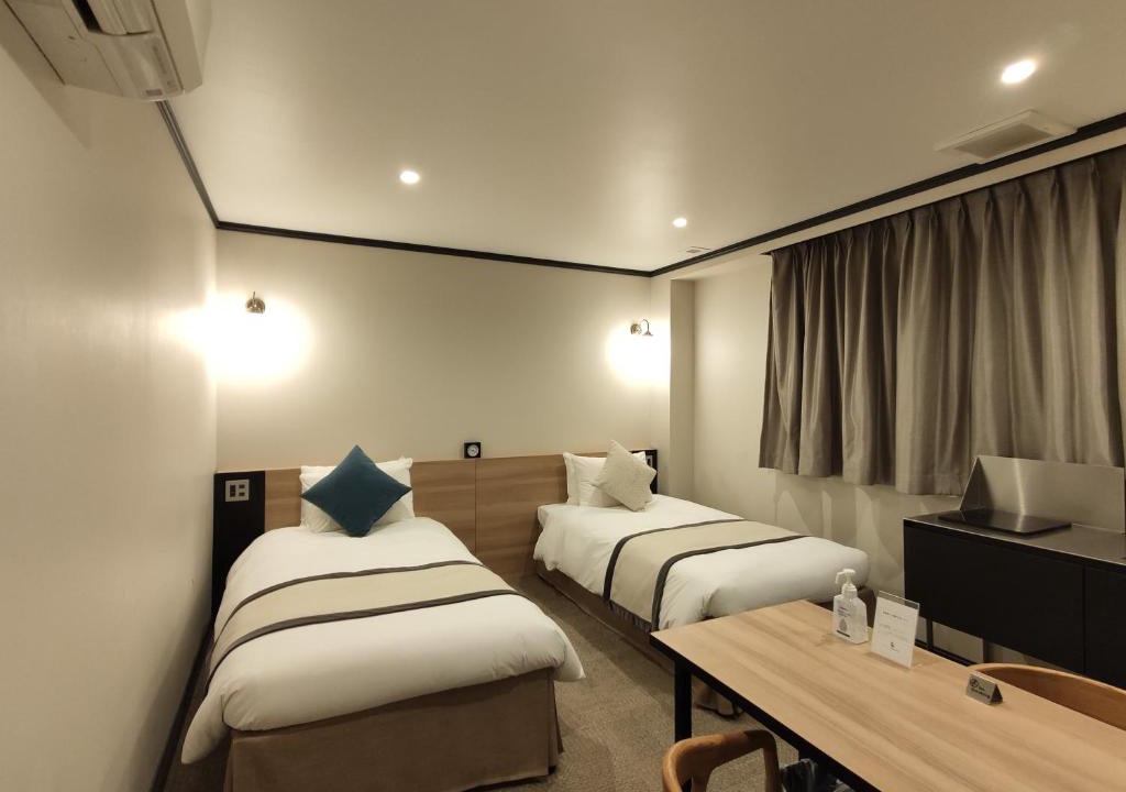Nishi-Shinjuku Hotel | yksi SAUNA & STAY