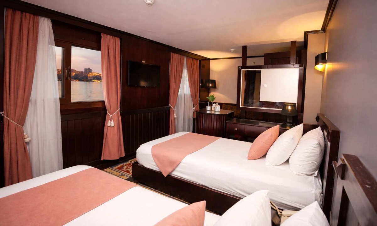 Cairo Hotel | YOU Cairo Nile View Hotel