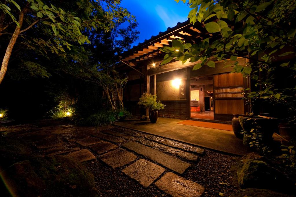 Yufuin Onsen Hotel | Yufuin Gettouan