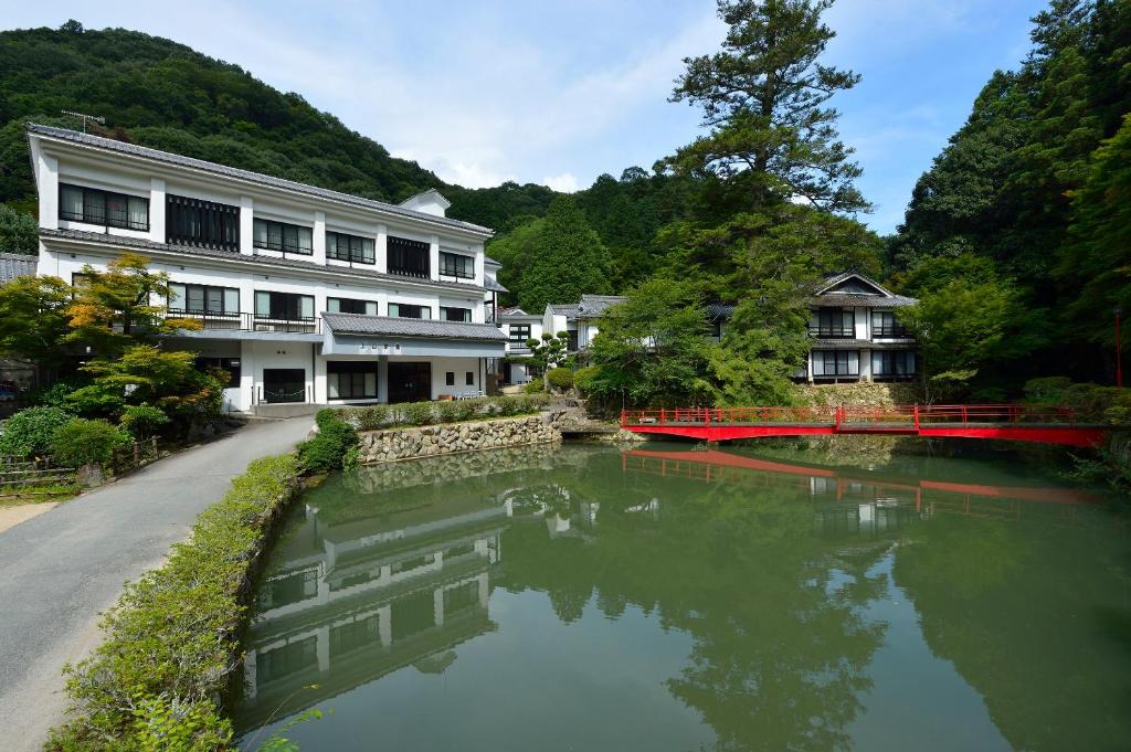 Himeji Hotel | Yumoto Ueyama