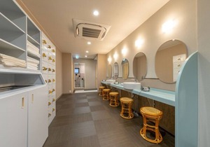 Comfort Double Breakfast included Enjoy a safe/Osaka Ōsaka in Osaka