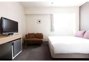 HOTEL day by day