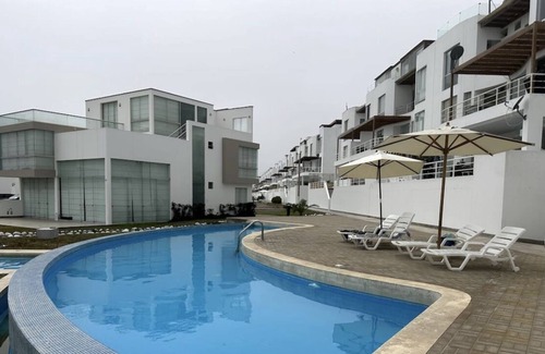 Asia Apartment | 3BR Beach Apartment plus VPX Hotel Full Day Pass (Up to 12 people) steps to sand