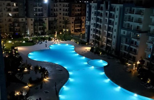 Al Alamayn Apartment | روف بقرية رو مارينا