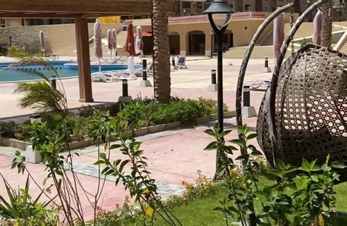 Qetaa Maryout Ski Chalet | شاليه عائلي فاخر بجاردن في AquaView – أكوافيو