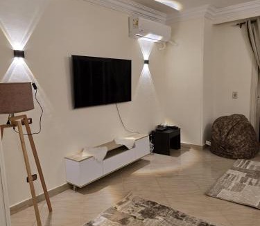 Sheikh Zayed City Apartment | شقة بموقع متميز في الشيخ زايد