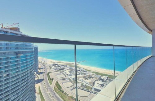 Al Alamayn Apartment | شقة عالية في السماء بغرفتي نوم في ذا جيت على مسافة سير على الأقدام إلى الشاطئ والمقاهي