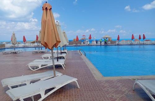Al-Hammam Villa | فيلا مكيفه بـ مارسيليا بيتش 3