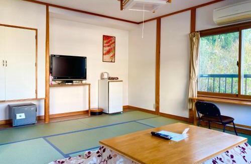 Tsubaki Onsen Hotel | おんせん民宿望海