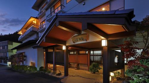 Zao Hotel | かっぱの宿旅館三治郎