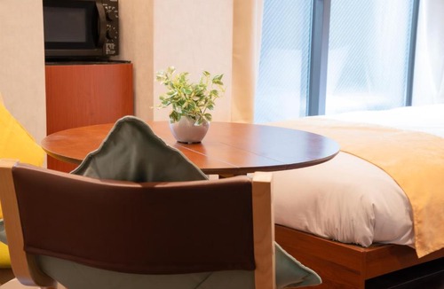 Shinsekai Apartment | からさき館