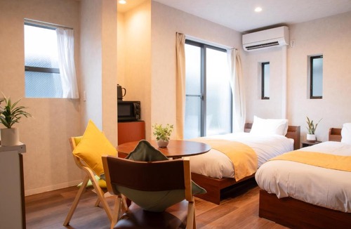 Shinsekai Apartment | からさき館