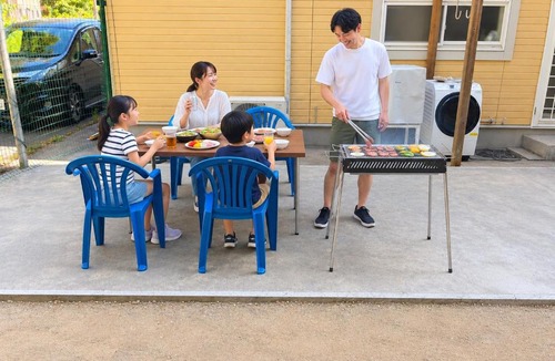 Fusuma House | しまなみ海道-愛犬と泊まれる一棟貸し-本格バレルサウナ-ドッグラン-BBQ完備-YOSHIUMi