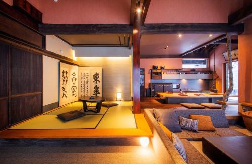 Takayama House | すみや落水邸