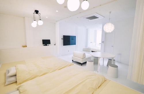 Ryuga Onsen Apartment | 「まちのアトリエ」STAY UWU 004