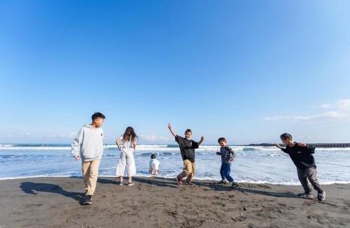 Ichinomiya Villa | まるで映画館 本格シアター 寝室6部屋 大家族大集合 海まで徒歩すぐ -オーシャニア一宮-