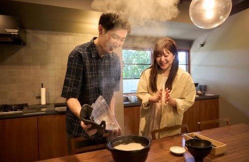 Hayama House | わたや Roopt葉山上山口 棚田散策付き 農作業体験と三浦半島の食を楽しむ一棟貸し古民家宿