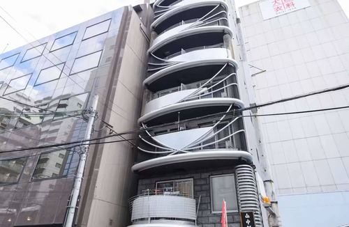 Chuo Apartment | アクセス&コスパ最高!徒歩 本町駅5分! 広々デザイナーズ1LDK、最大6人!902