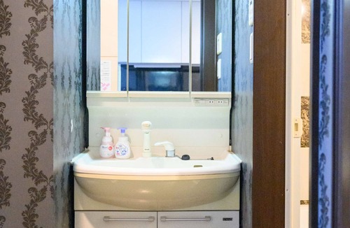 Chuo Apartment | アクセス&コスパ最高!徒歩 本町駅5分! 広々デザイナーズ1LDK、最大6人!902