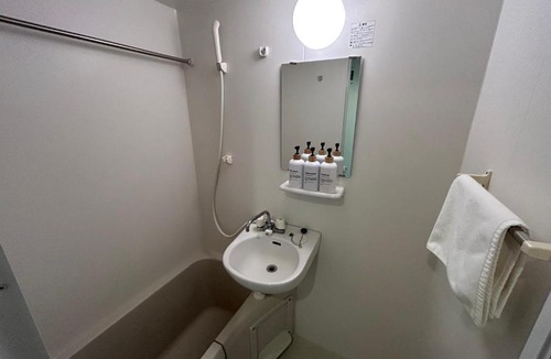Higashi Apartment | アートハウス