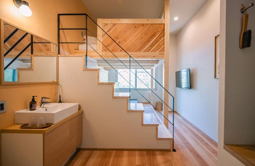 Kyotanabe Hostel | ウッドデザインパーク京都-彩-