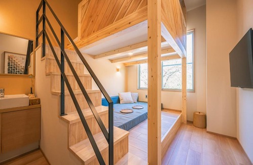 Kyotanabe Hostel | ウッドデザインパーク京都-彩-