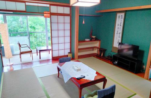 Yawatano Apartment | ウテナ2